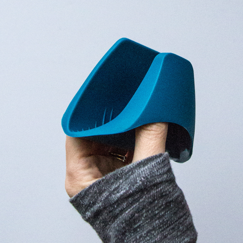 Silicone Pinch Oven Mitts {Set of 4} - Erin Chase Store